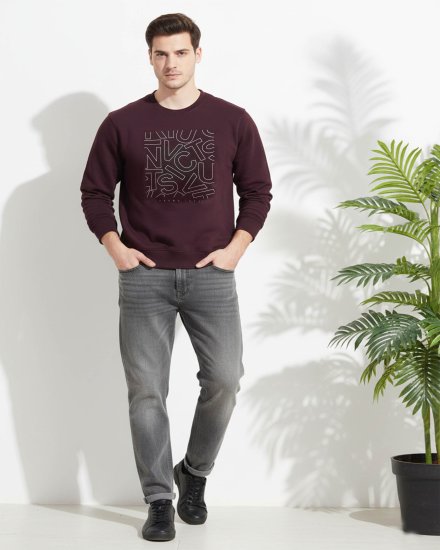 Men’s Maroon Graphic Sweatshirt – “DAVNO 1993” Edition