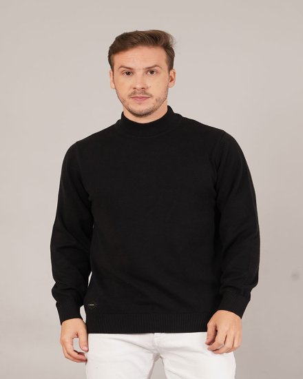 Men’s Classic Black Sweater